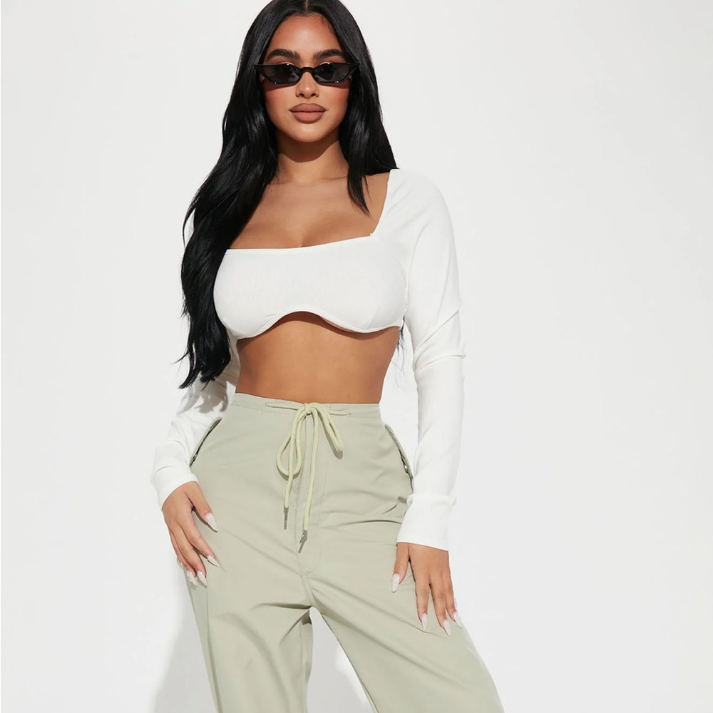 Fashion Nova Brielle Crop top